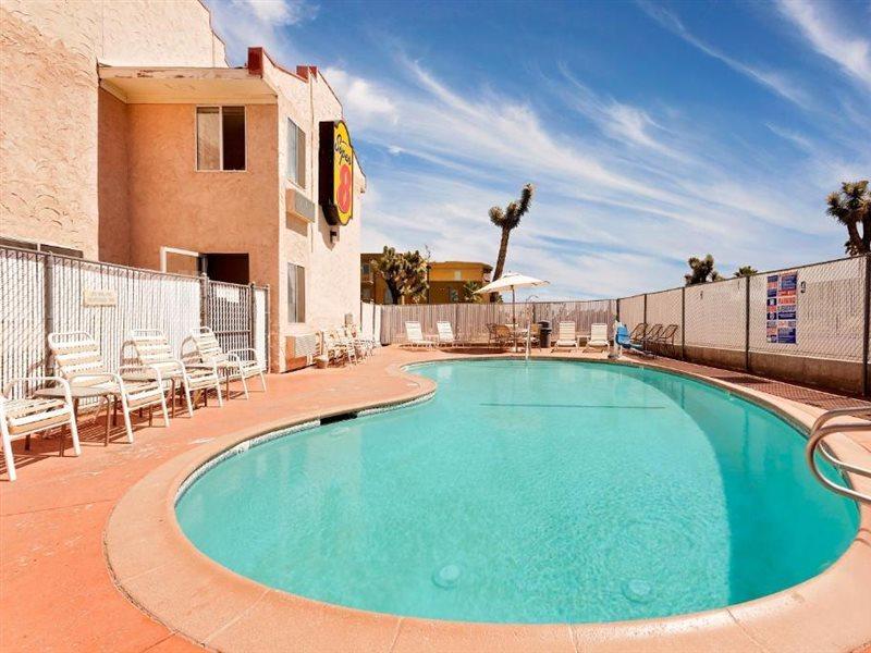 Super 8 By Wyndham Yucca Val/Joshua Tree Nat Pk Area Motel Yucca Valley Exterior foto