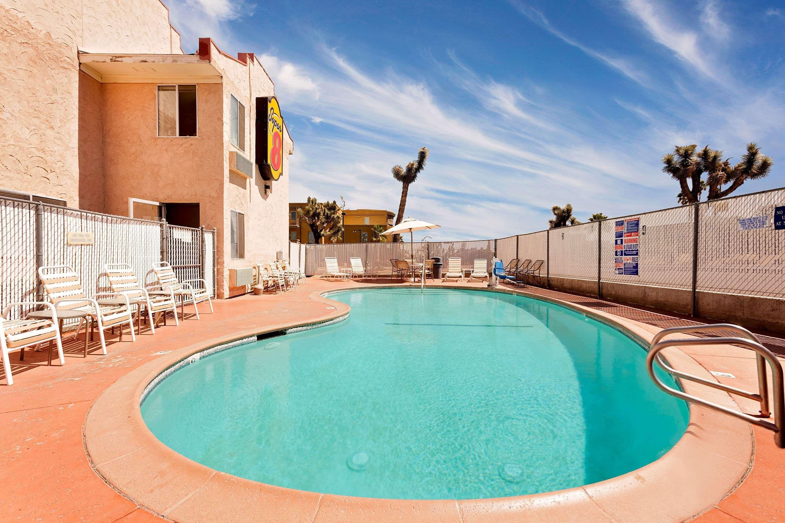 Super 8 By Wyndham Yucca Val/Joshua Tree Nat Pk Area Motel Yucca Valley Exterior foto
