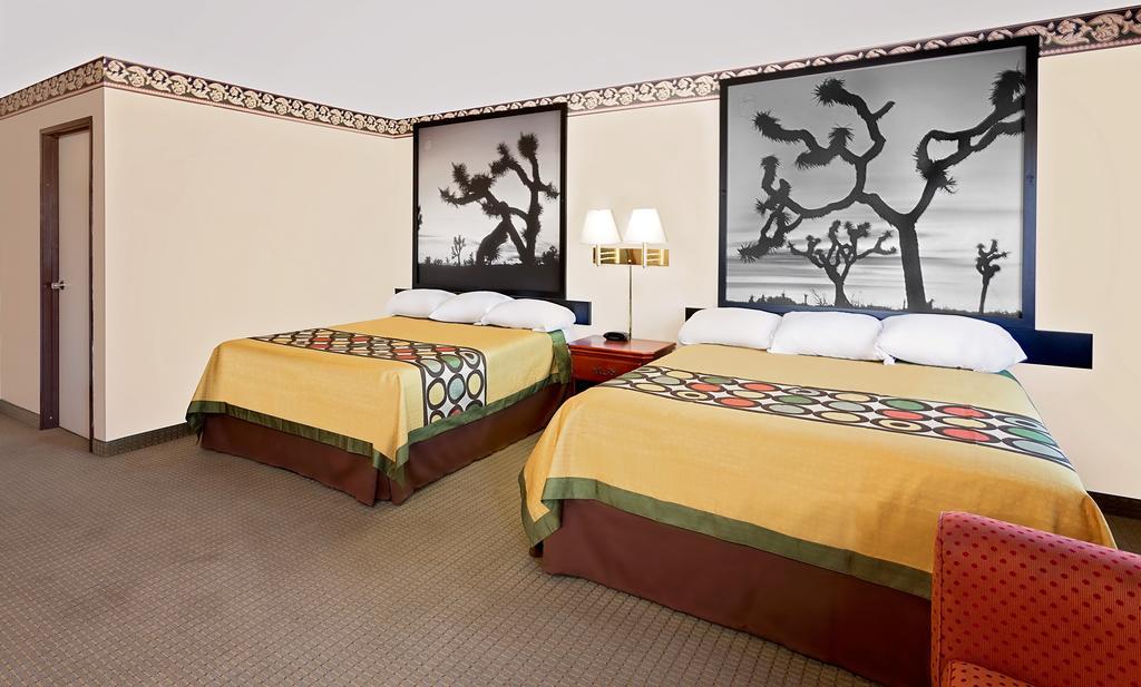 Super 8 By Wyndham Yucca Val/Joshua Tree Nat Pk Area Motel Yucca Valley Exterior foto